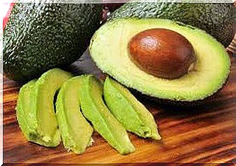 Protein-rich hair masks with avocado