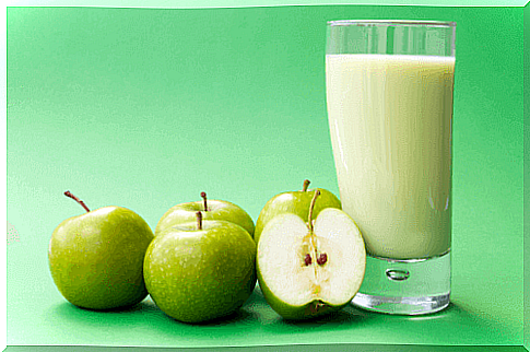 Speed ​​up your metabolism with an apple smoothie