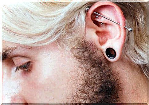 A guide to an industrial piercing and its aftercare