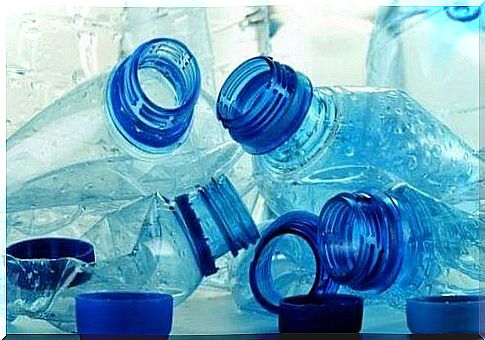 Plastic bottles can leak dangerous chemicals