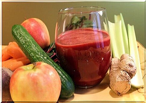 Optimizing liver function with an apple and celery juice