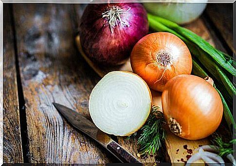 Onions can cause an unpleasant body odor