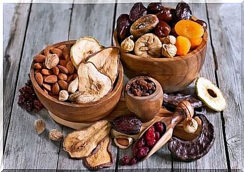 Dried fruits and nuts