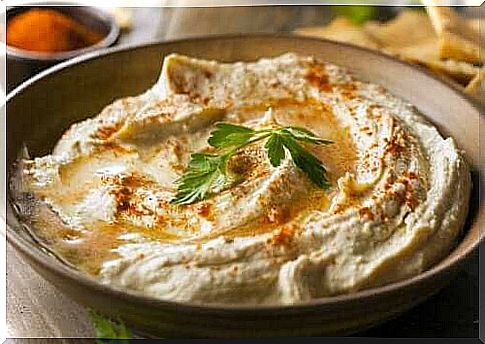 Hummus with paprika: try this easy recipe