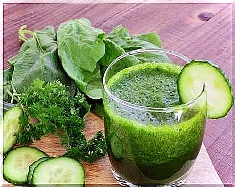 A healthy green smoothie