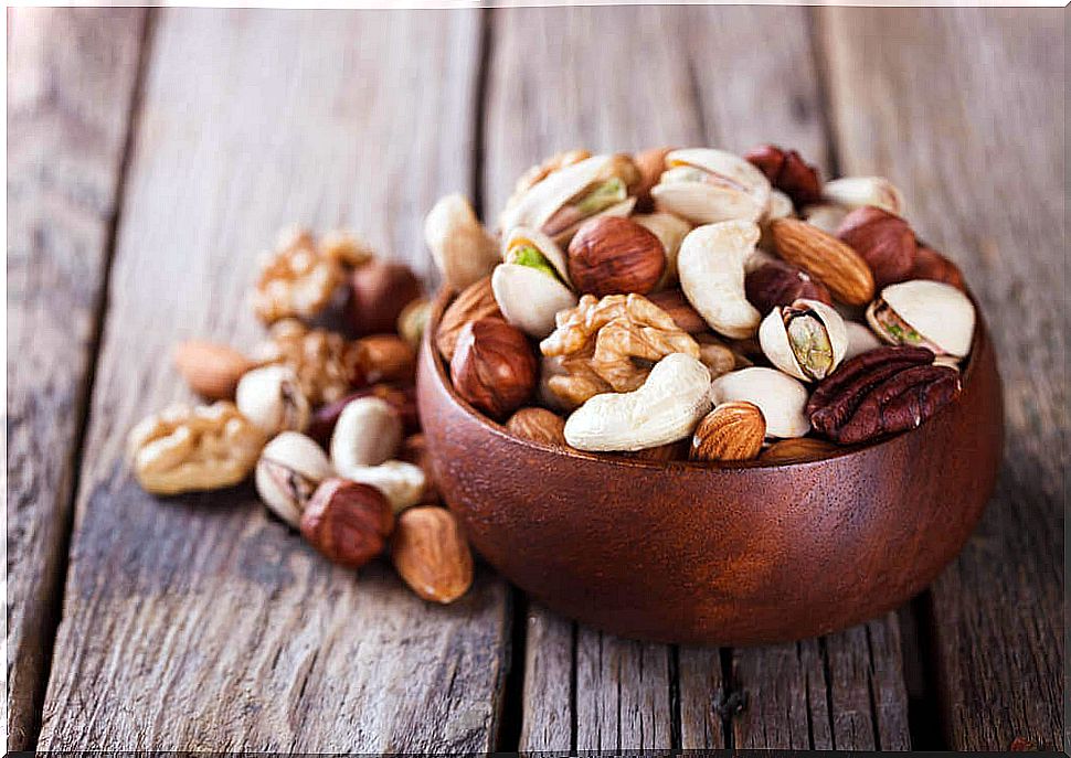 Why should you eat nuts every day?