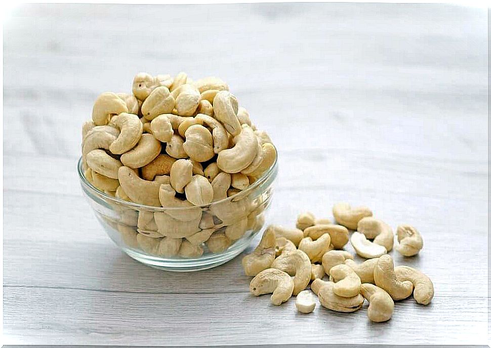 Cashew nuts for good brain activity